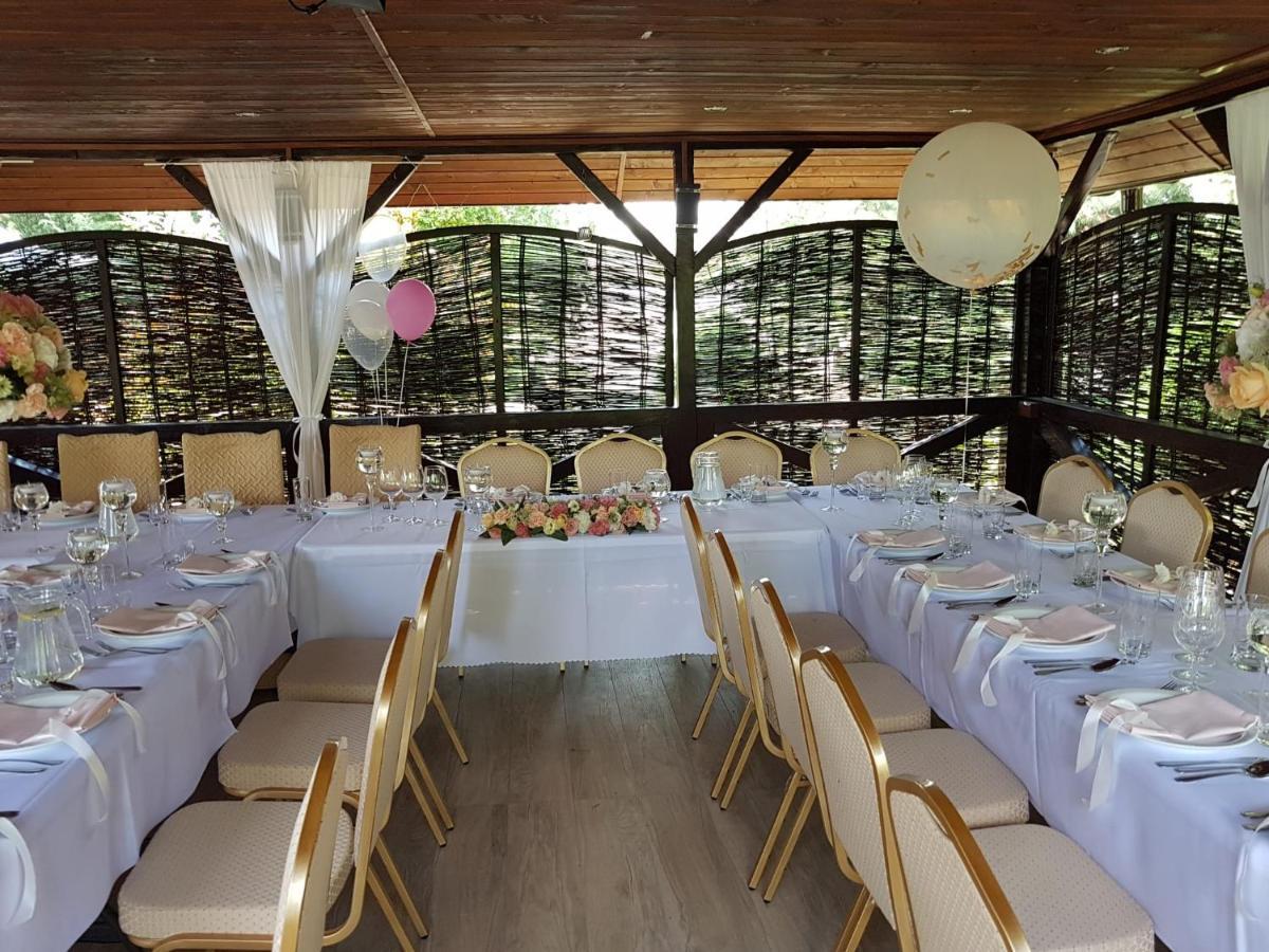 Albert Turystyczne Uslugi Hotelarskie Warsawa Bagian luar foto